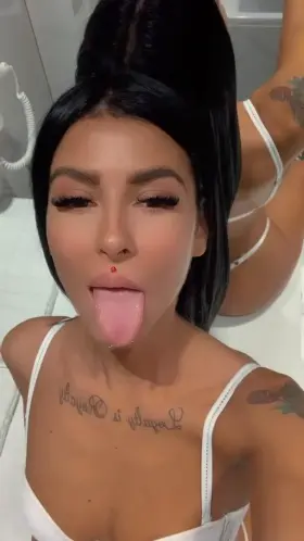 tell me which side u wanna cum in first