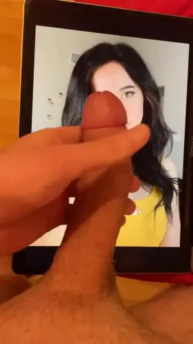 Stroking to Maya 😍