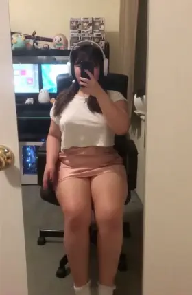 i’m just tryna get [f]reaky in the discord vc