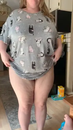 Just dropping by to say hello! Hope you enjoy. ☺️🖤