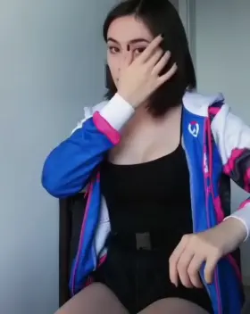 Jade Anh (German/Vietnamese)