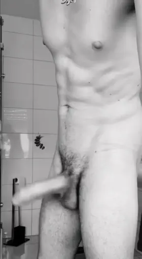 [M] Du möchtest ihn in den Mund nehmen, nicht wahr? ;)