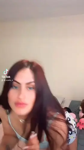 How about this hand action? 😏