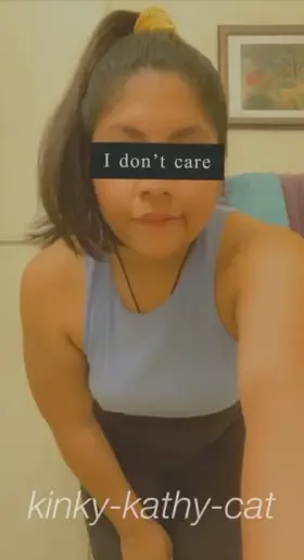 how’s my thick mom bod? it’s soft and curvy ✨