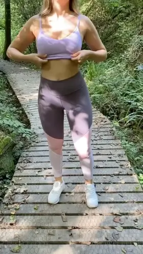 Getting naughty on the trail. [GIF]