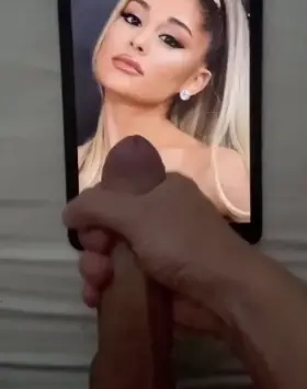 Couldn't hold it for Ari :x