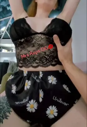 I love a good dry hump to warm up, come and see all my b/g and solo content with no ppv