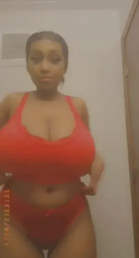 Sexy black titties [reveal]