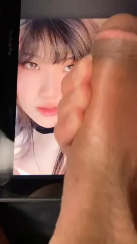 Anyone else into Aria Saki? 🤤