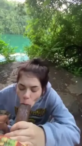 Cocksucking at idyllic location