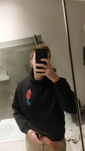 Get on your knees for me babe 😈 [19]