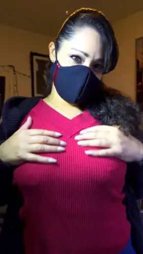 Mom bod appreciated here? 🥺👉👈