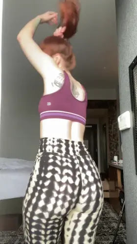 This one is for the night owls. Do you like the view of a full moon? ;)