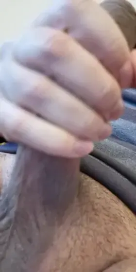 Cum sit en daddy's french big hard dick ! I need you right now !!!