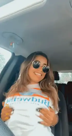 You all seem to like when I flash my DD’s in busy parking lots so here’s round 2 🙈so nervous