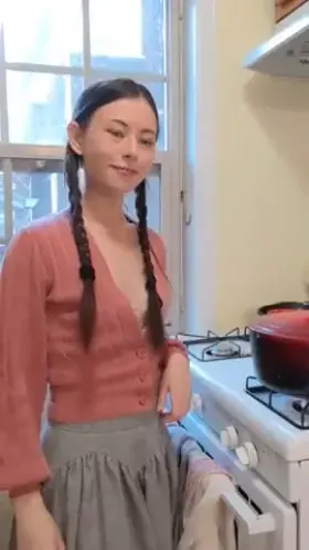 I wonder if a pot feels undressed without its lid