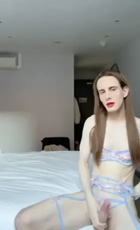 Hi Darling, I have a seat for you 🍌😅