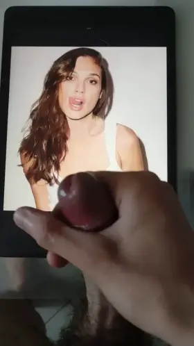 My first cumtribute ever posted-GAL GADOT deserves it