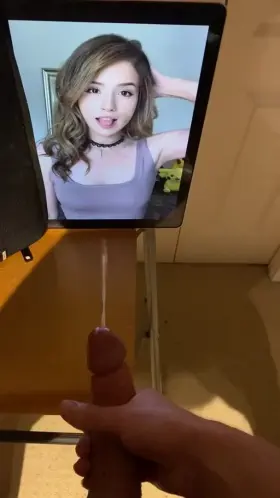 18F Someone PLS cover me and my friends like this. God we need this much cum. Snap us pls (p.s. message us if u can make fakes)