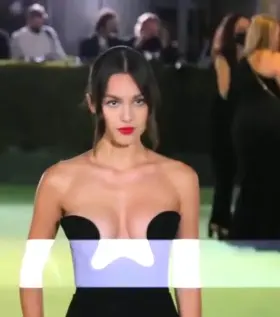 Olivia Rodrigo looking sexy as hell