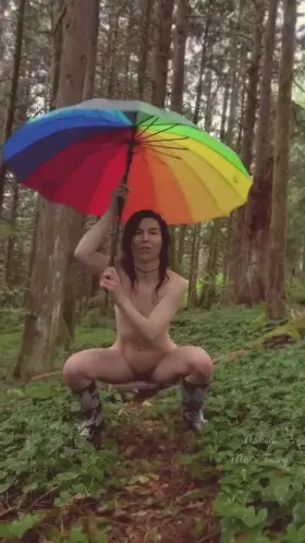 Booty shaking nymph-o