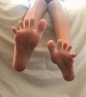 I just want you to stare at my feet alllll day