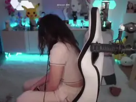 Thicc moments from yesterday's stream.