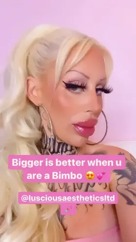 Alicia Amira's GIGANTIC lips!