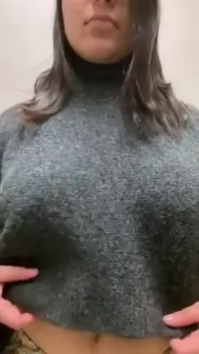 Hottest Bigg Boobs NRI Bhabhi Hot Nudes Collection 😍🔥 [Must Watch] [Pics + 10 Videos] [Link in Comments 📩]