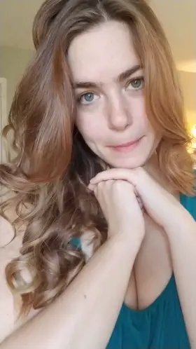 How can someone be this hot?