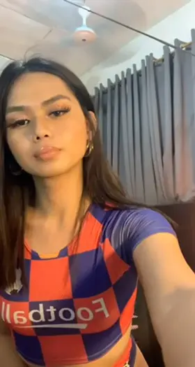 any guys wanna own me, say hi 😜