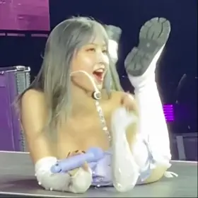 Momo was so hot in this show