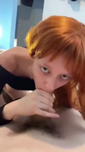 SALE $3 this week only 🕊 19 🕊 1k pics & 85 vids 🕊 BG/GG/G 🕊 ass&vag play, customs, kinky & fetish friendly + I show my face! In comments