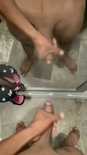 Playing with my cock anyone wanna have some fun 😋