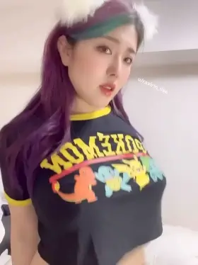 Would I be your first Japanese girlfriend who loves pokemon? 🥰