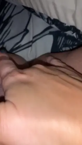 I love to play with my clit. ☺️