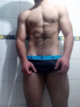 19 what would you like to do to a 19 yo like me ? 💪🏽😈