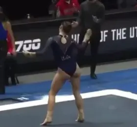 Emma Andres bootyfull routine