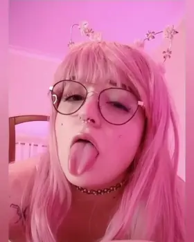 My first ahegao, what do you guys think? 🌺