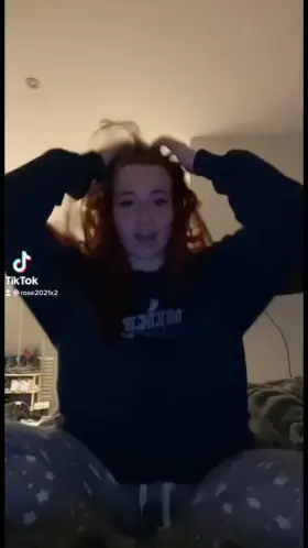 I wonder what would happen if I clicked my fingers again... (20, OC)