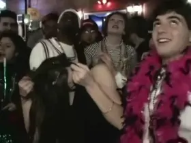 Perfect tits flashing