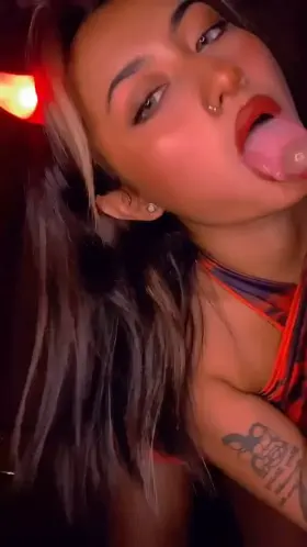 [VIDEO] I have never been this naughty at home before :P