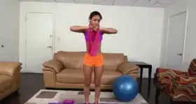 The ways she works out.