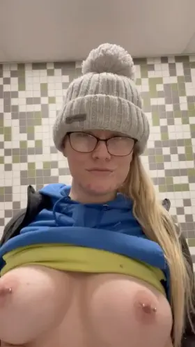 Come to work with me!