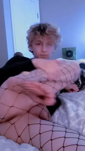 would u put me in my place plss 😼