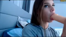 Looking for bud to feed me his favorite sluts, jerk off to them with me and cum together. Discord is ELN#8495 or kik ELN84