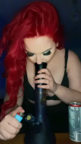 What do you think of my bong🙂