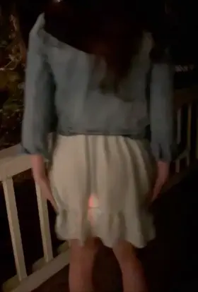 Does this dress hide my bubble butt?