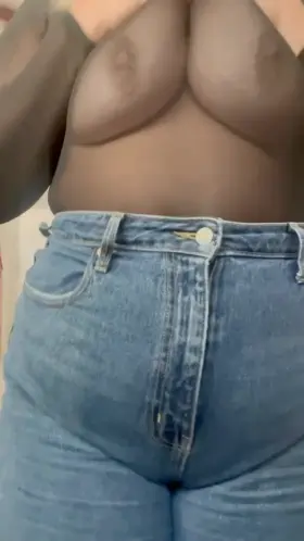 is this top see thru?