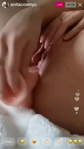 LIVE Insta Horny and wet 24/7😍